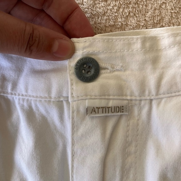 Vintage Eaton High Waisted White Pleated Shorts - Picture 6 of 11